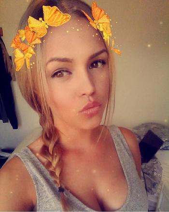 , 22  female escort, Barrie