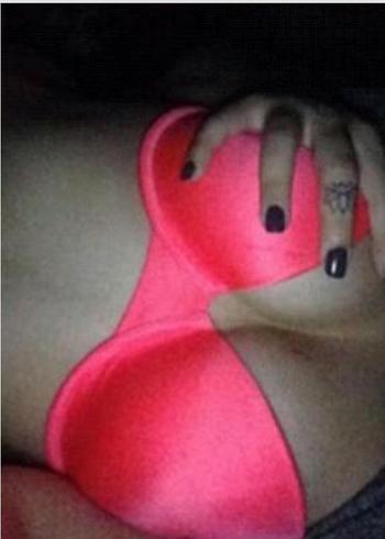 , 21 Middle Eastern female escort, Barrie