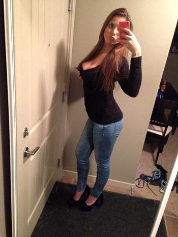 , 21 Latino/Hispanic female escort, Barrie