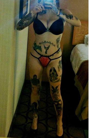 , 25  female escort, Barrie