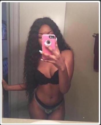 , 20  female escort, Barrie