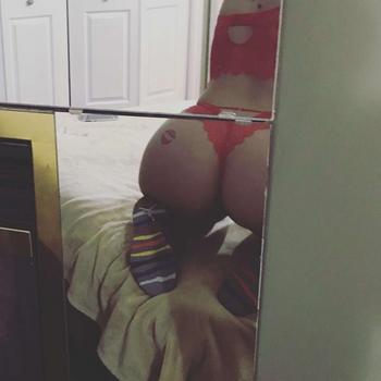 , 20  female escort, Barrie