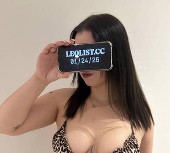 Staci, 25 Native female escort, Barrie