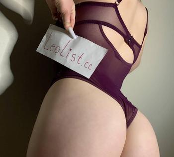 Celeste, 21 Caucasian/White female escort, Barrie